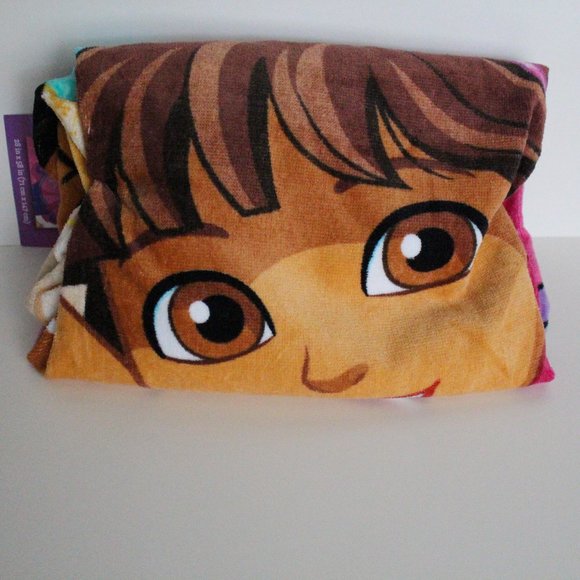 NWT Dora and Friends Beach Towel - Picture 2 of 2